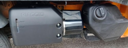Oil tank cover for tipper
